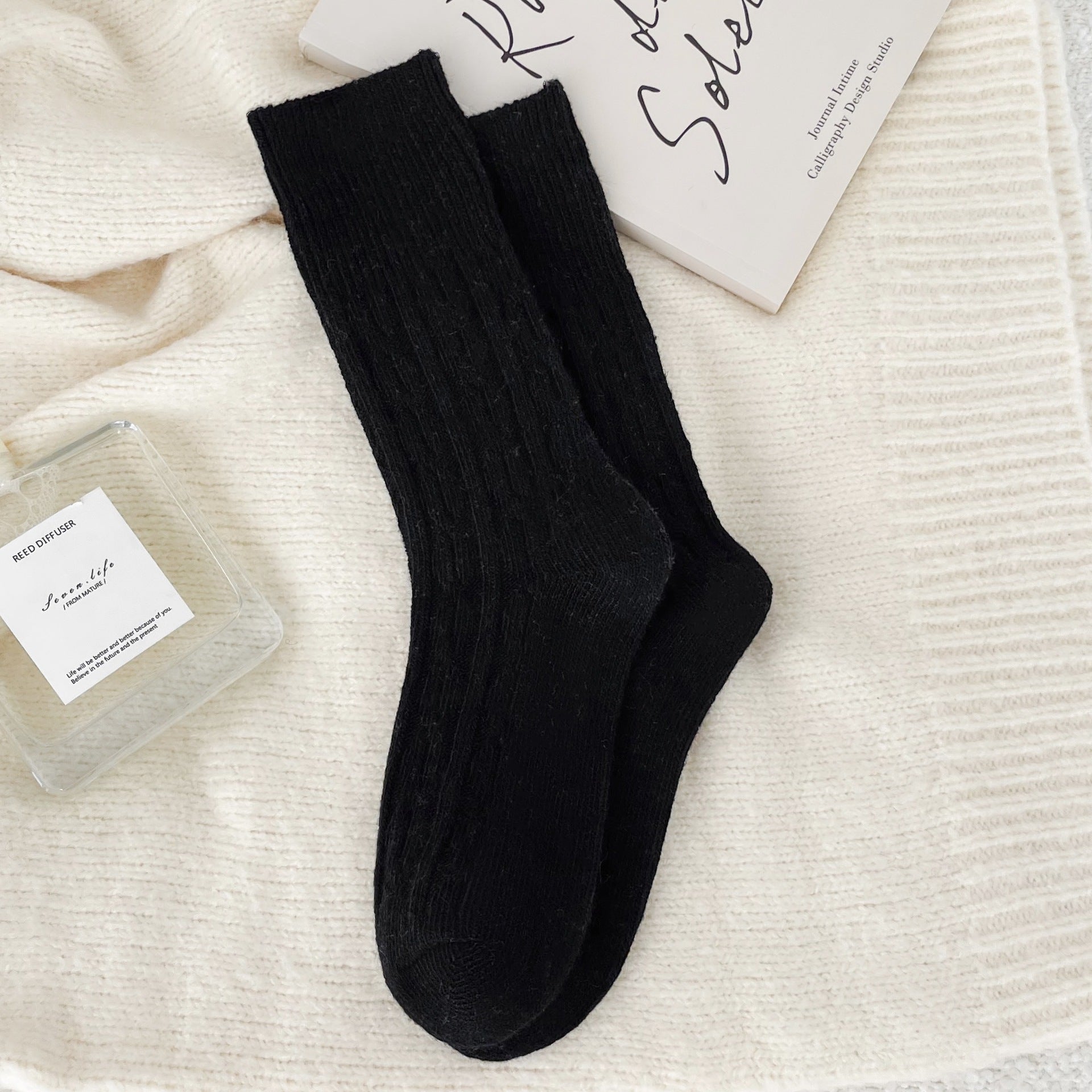 Classic Cable-Knit Wool Socks - 2 Pairs