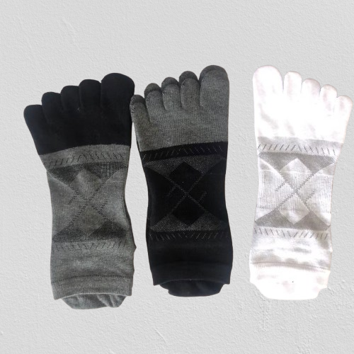 Men’s Breathable Cotton Five Toe Crew Socks – Extra Wide Fit for Sports & Daily Comfort - 3 Pairs