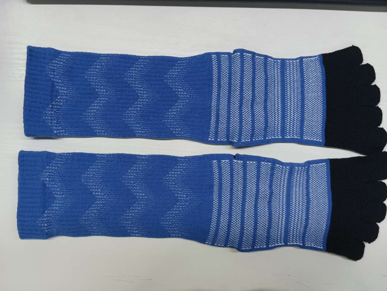 Unisex Merino Wool Five Toe Crew Socks – Warm, Breathable & Anti-Odor - 3 Pairs